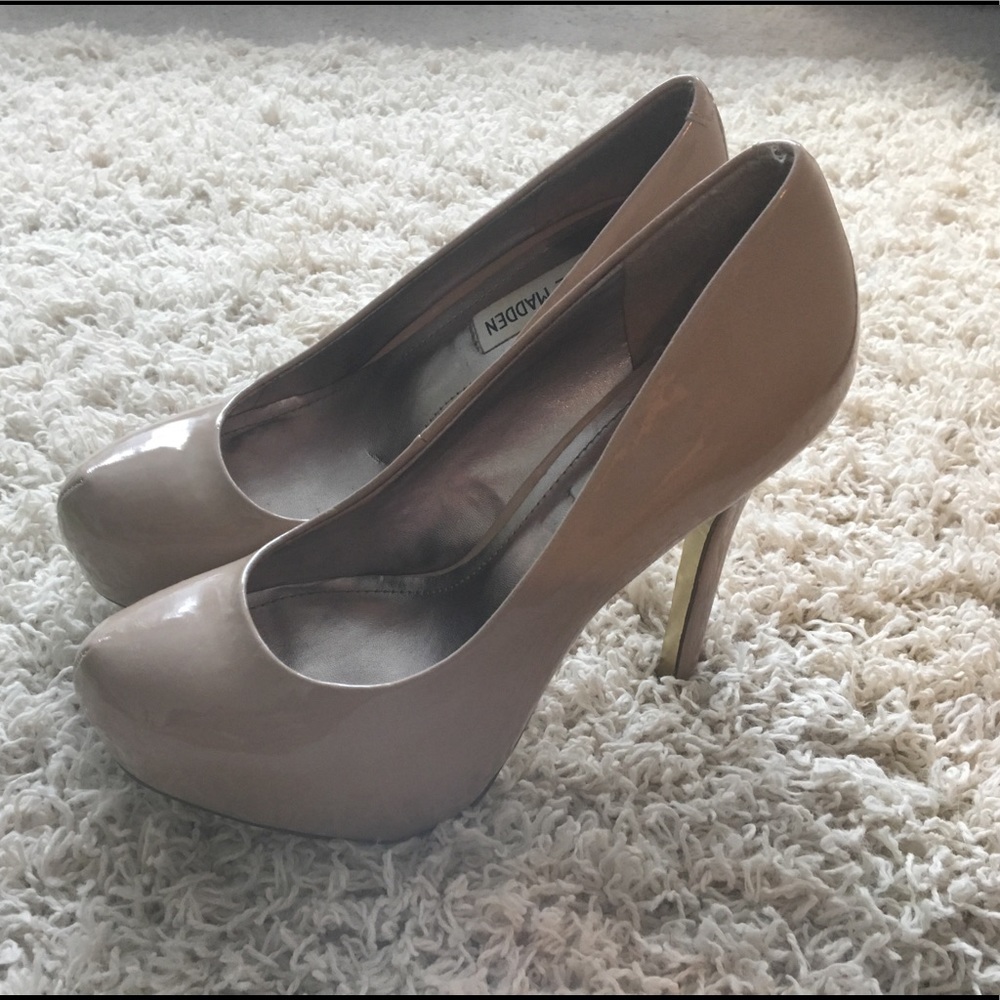 Steve Madden Tan Heels